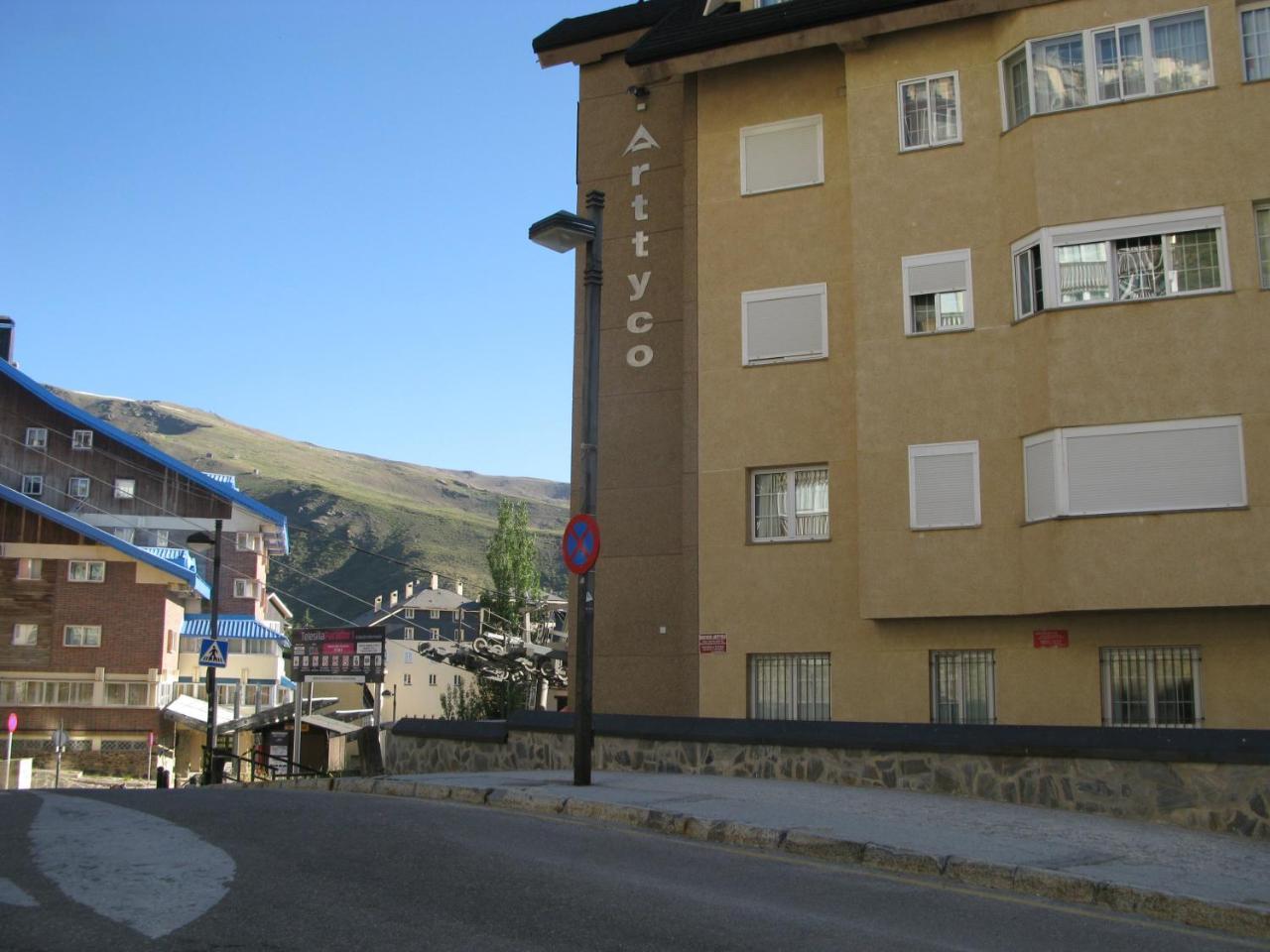 Apartamento Decris Sierra Nevada Exteriör bild